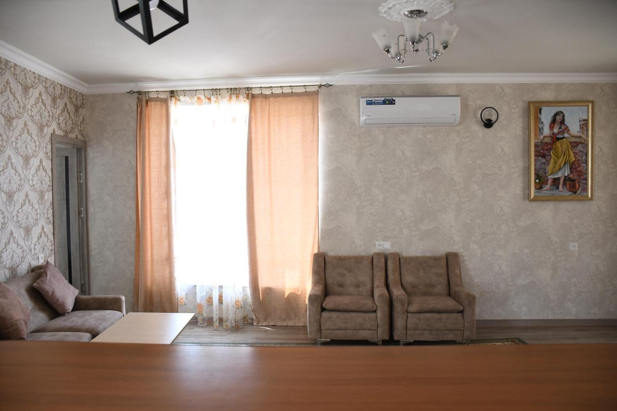 Armani Guest House Martuni Luaran gambar